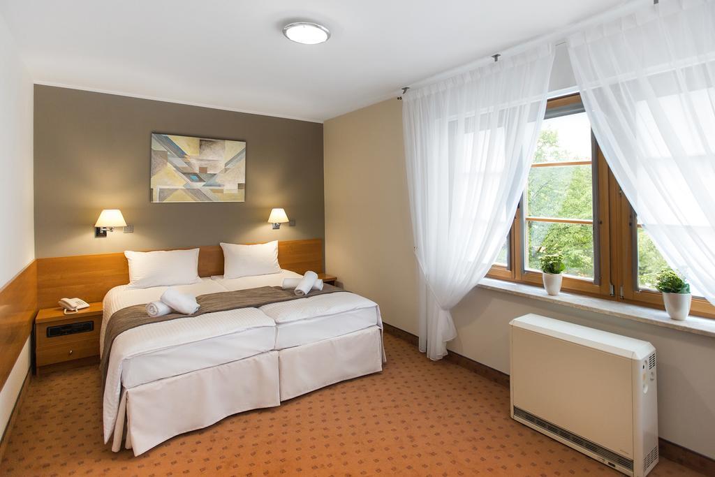 Hotel Debowa Gora Active & Spa Łąck Kültér fotó