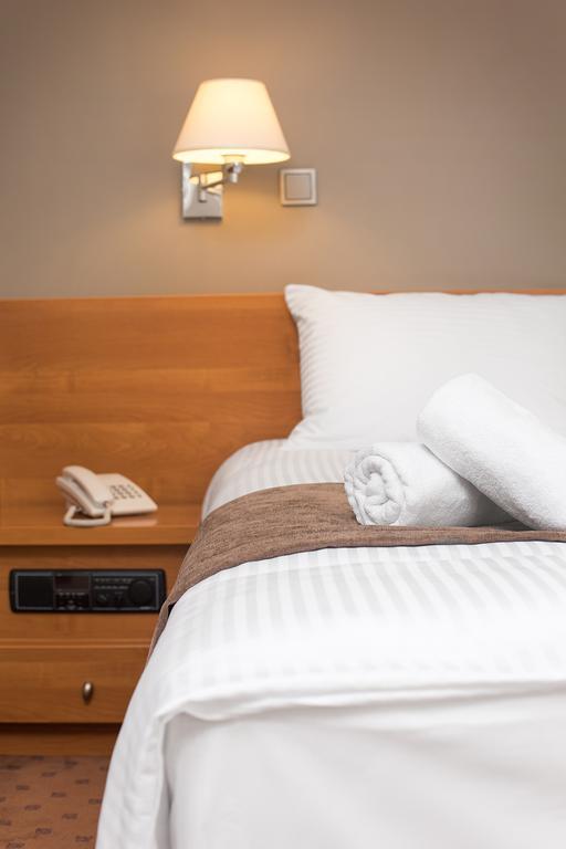 Hotel Debowa Gora Active & Spa Łąck Kültér fotó
