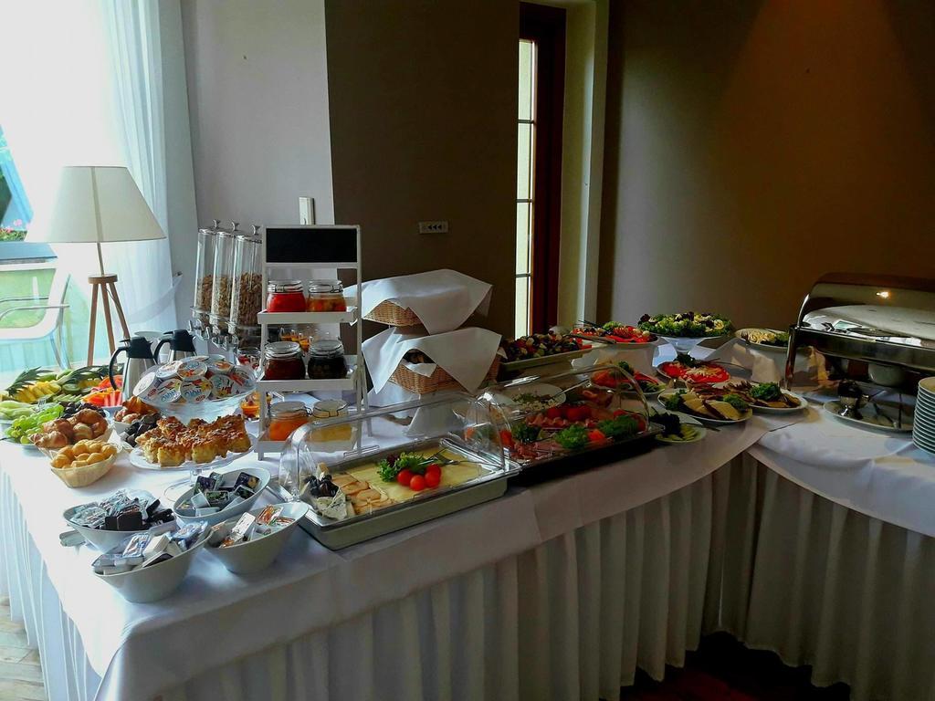 Hotel Debowa Gora Active & Spa Łąck Kültér fotó