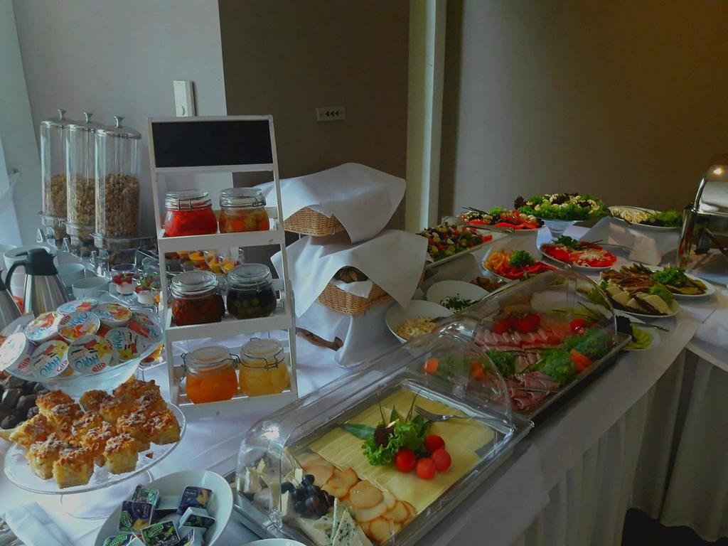 Hotel Debowa Gora Active & Spa Łąck Kültér fotó